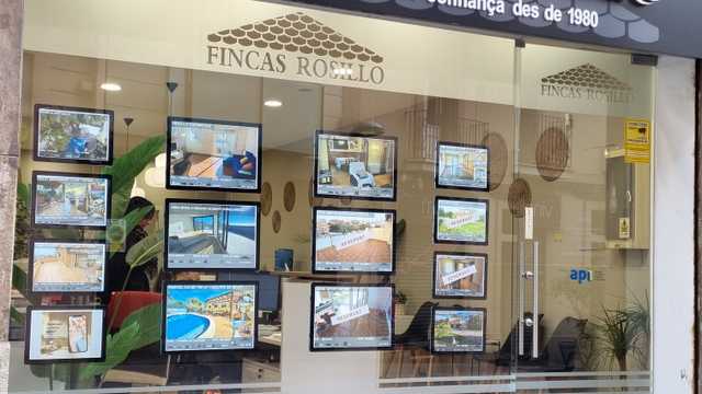 AUXILIAR ADMINISTRATIVO/A