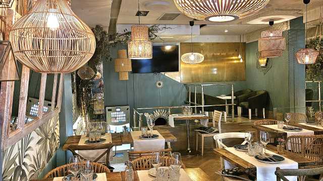 Camarero/a de RESTAURANTE