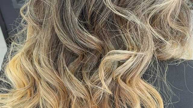 Oficial de Peluquería