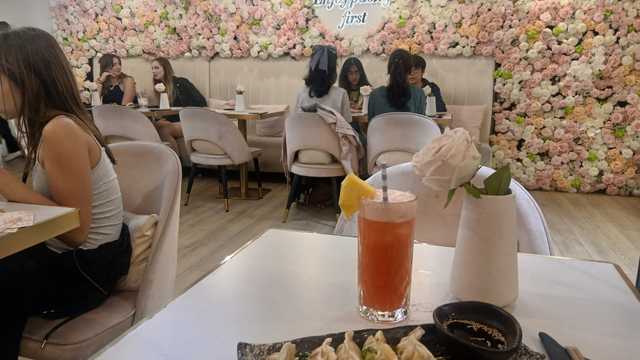 Barista and Waiter / Waitress