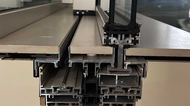 Aprendiz Carpintero/a de Aluminio