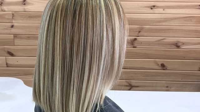 Oficial de Peluquería