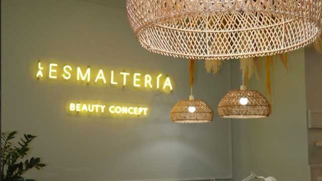 Manicurista Técnica Uñas Acrilicas