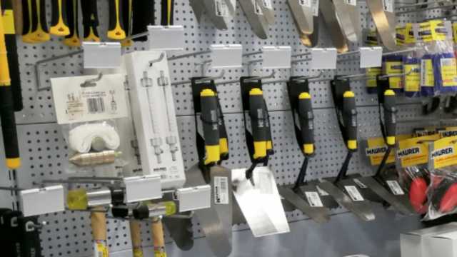 Dependiente de tienda de Ferretería