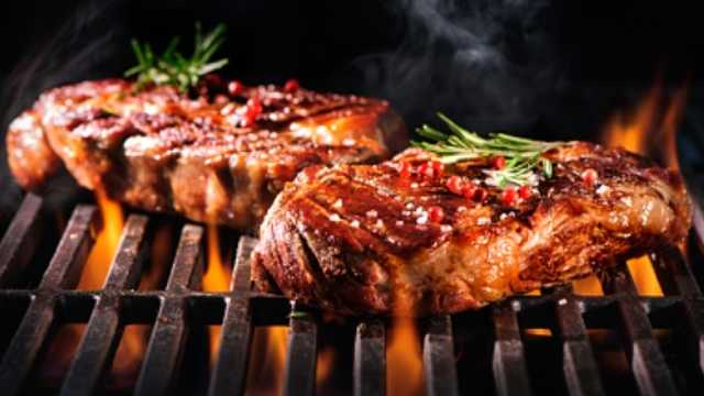 ENCARGADO/A DE CORNER GOURMET CON PARRILLA