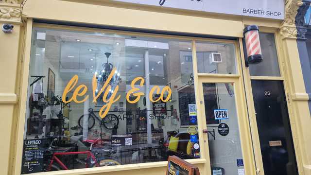 Barber £120 - £150 PER DAY OR 60/40 SPLIT DEPENDING ON EXPERIENCE