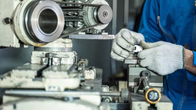 Auxiliar de mantenimiento industrial