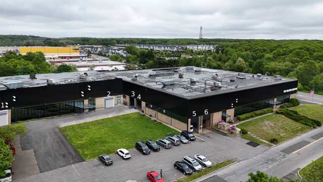 Front Desk Receptionist