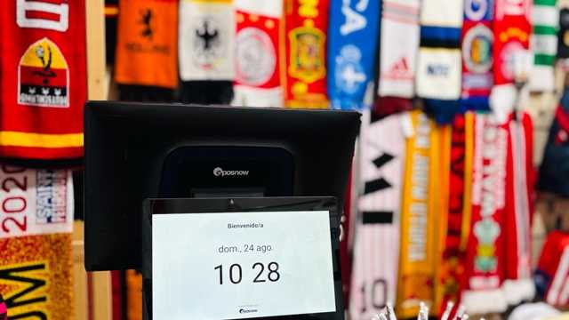 Dependiente/a de tienda y e-commerce – Camisetas de fútbol