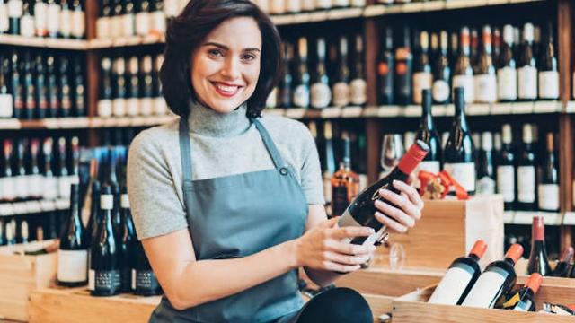 DEPENDIENTE/A PARA CÓRNER DE VINOS Y QUESOS - 40 HORAS