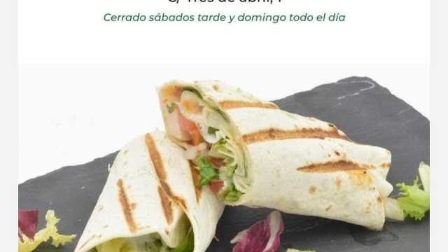 Camarero con experiencia en cocina