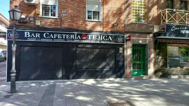 Camarero/a