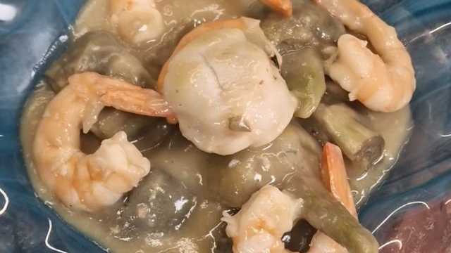 Cocinero/a y Ayudante/a de Cocina