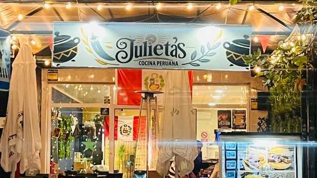 Cocinero/a y Ayudante/a de Cocina