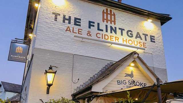 Restaurant supervisor