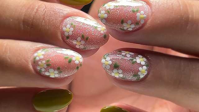 Nail technician