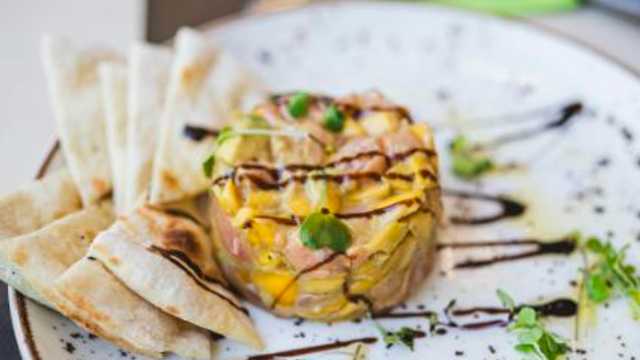 Ayudante/a de Cocinero/a