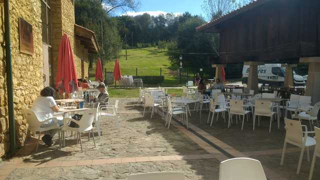 Camarero/a