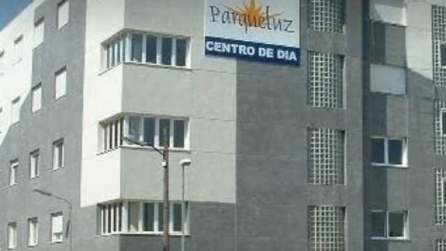Auxiliar de enfermería para residencia tercera edad