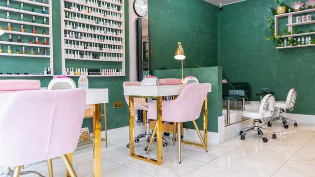Beauty Therapist