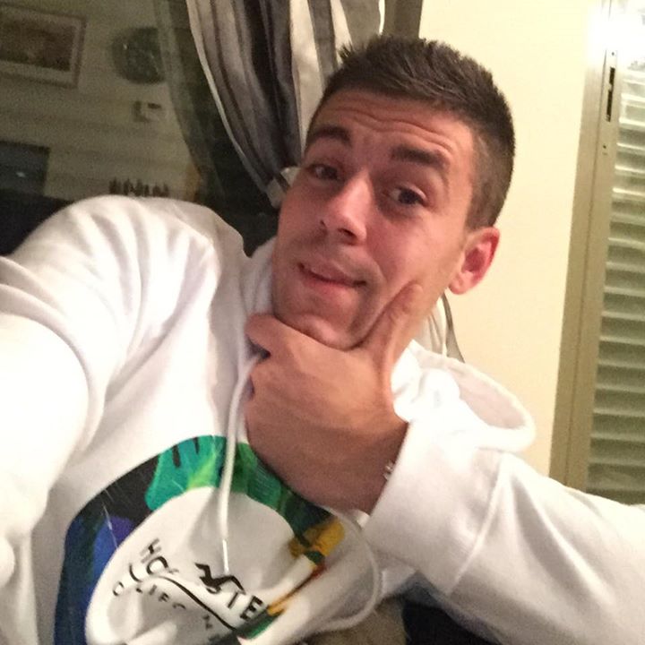 Sergio R. avatar icon