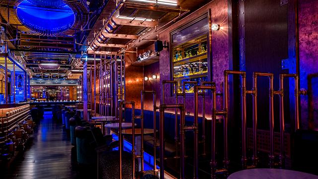 Bartender - Cocktail Bar