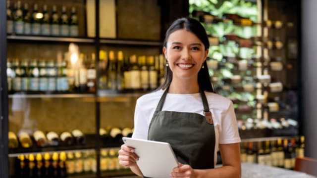 CAMARERO/A DE BARRA PARA UN ESTABLECIMIENTO DE REFERENCIA