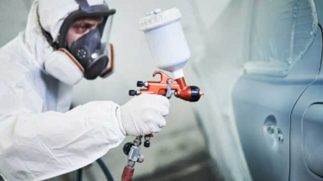 Operario de Chapa y Pintura