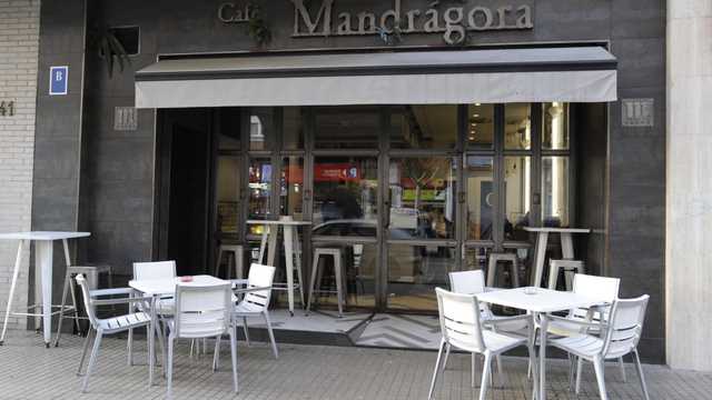 Camarero/a