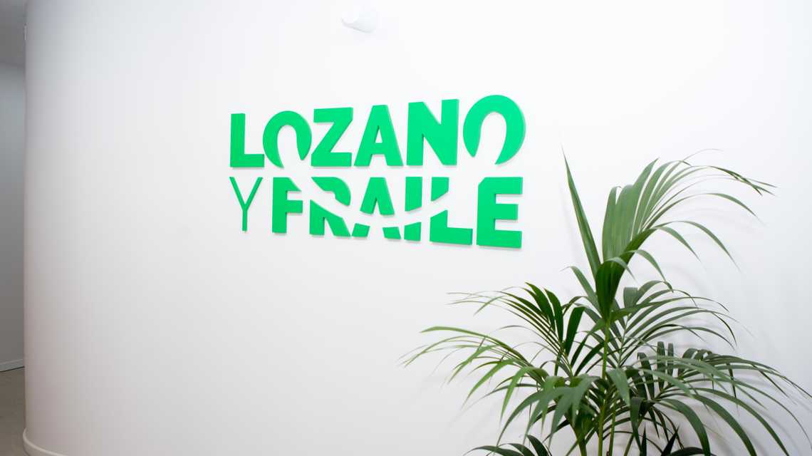 Dentalcity Doctores Lozano Y Fraile cover image