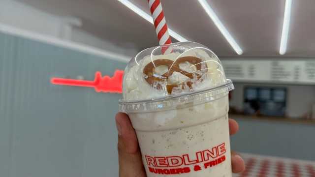 Camarero/a de Barra y Ayudante de Cocina