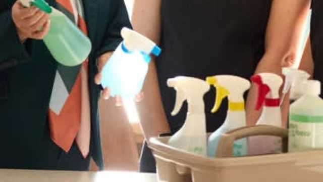 Cleaner