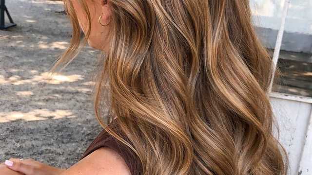 Oficial de Peluquería