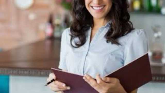 Host/Hostess