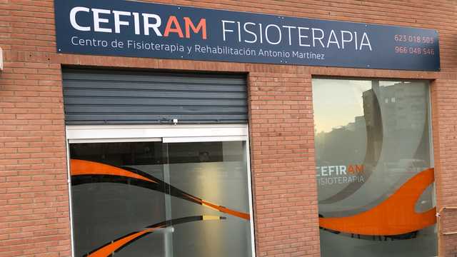 Fisioterapeuta en Clínica Cefiram, Alicante