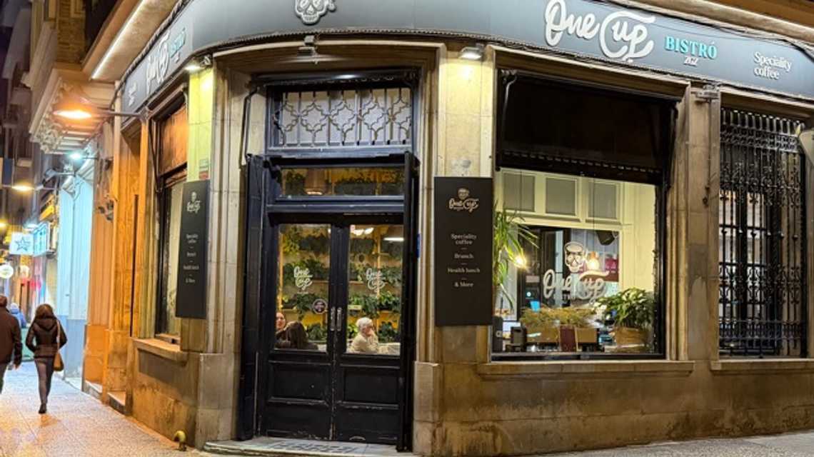 One Cup Coffee & Café de especialidad  cover image