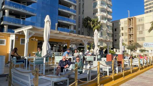 Camarero/a y Cocinero/a