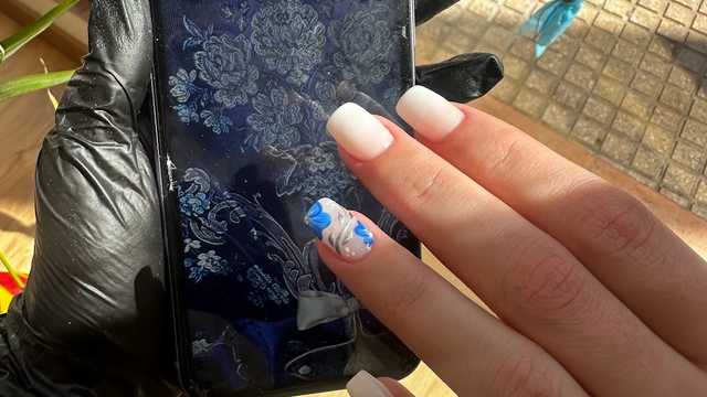 Manicurista  con experiencia en uñas de gel y Nail art