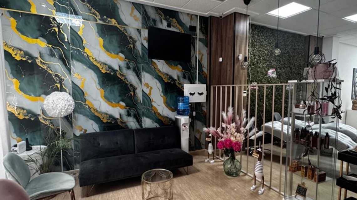 Lashes by Natalia Buendía cover image