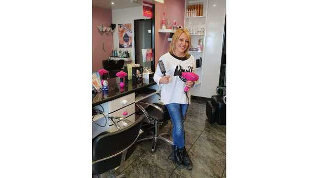 Oficial de Peluquería o ayudante