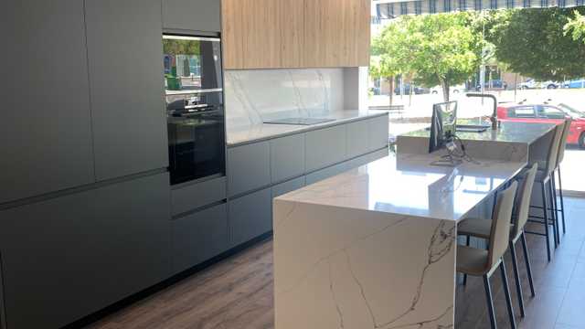 DEPENDIENTE DE TIENDA