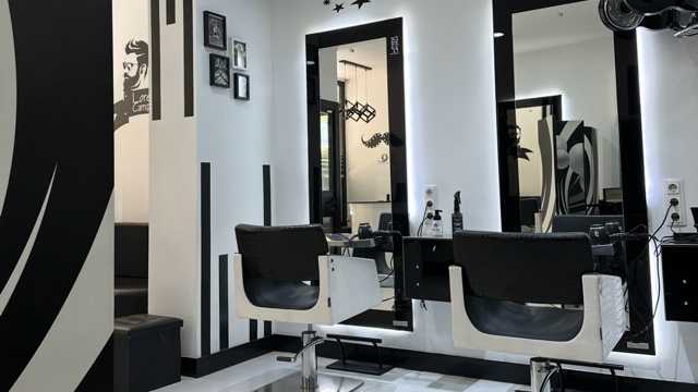 Oficial de Peluquería