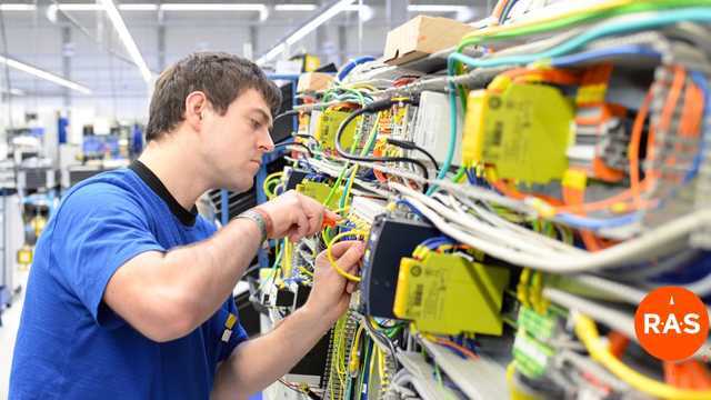 TÉCNICO/A ELECTROMECÁNICO/A