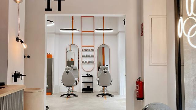 Facialista / Beauty Specialist – Barcelona