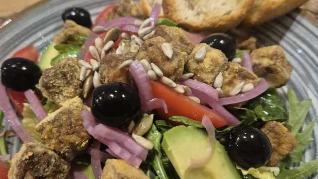 Cocinero/a y Ayudante/a de Cocina