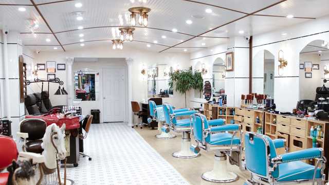 Barber / Hairdresser