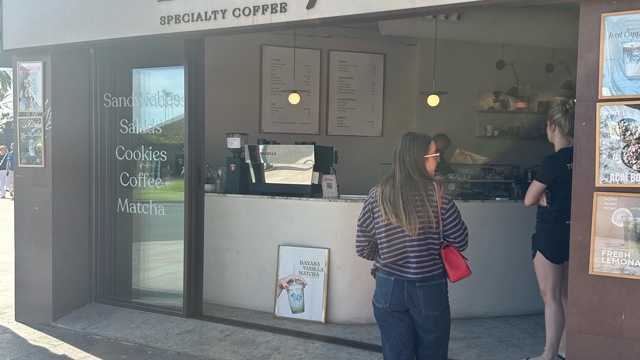 Cocinero/a y Ayudante/a de Cocina