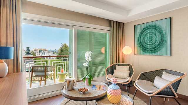 Night Auditor - Boho Club Hotel - 4 DAYS WORK / 4 DAYS OFF