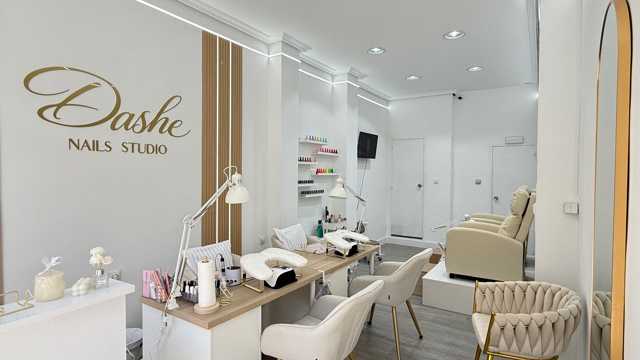 Manicurista Técnica Uñas Acrilicas