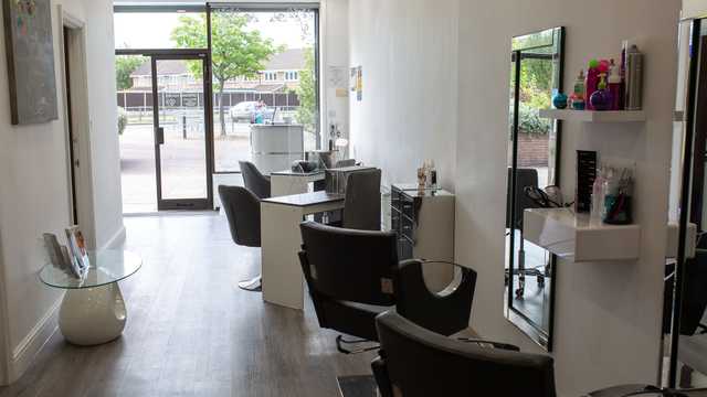 Experienced Hair Stylist (Part Time)